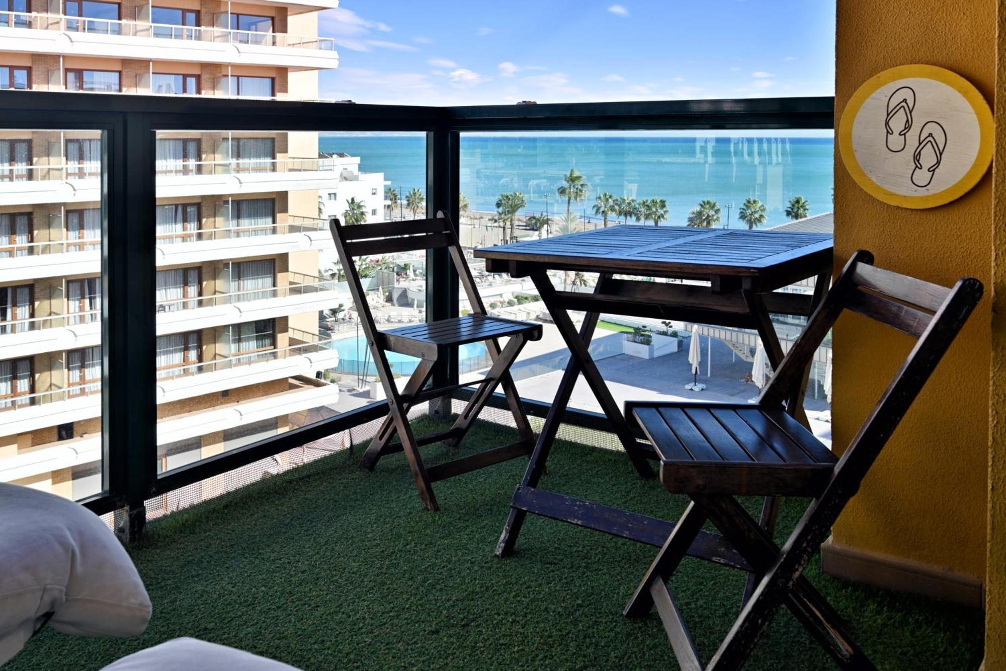 Love Rent4 Malaga Playa Del Bajondillo Τορρεμολίνος Εξωτερικό φωτογραφία